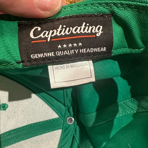 Oregon Ducks Adult Baseball Style Cap/Hat with Embroidered Logo Adjustable Back - Picture 4 of 6